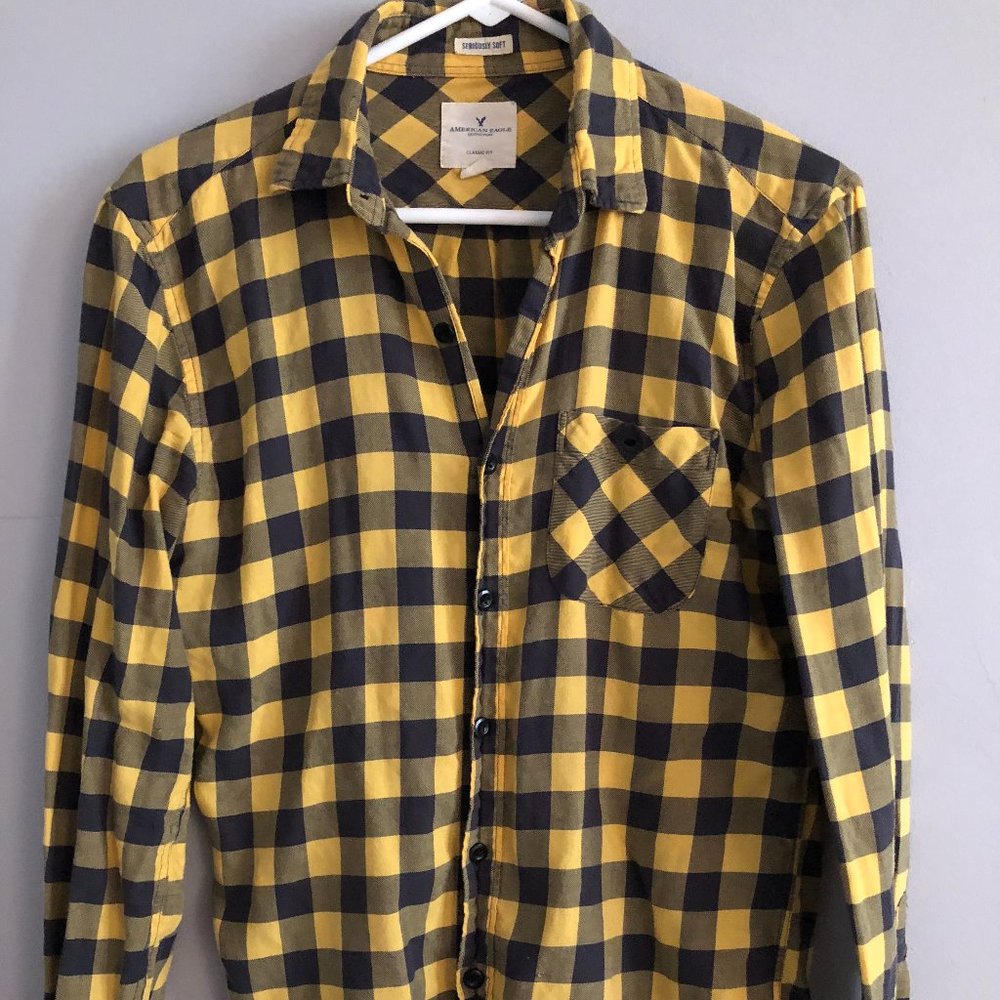 American Eagle XS Shirt